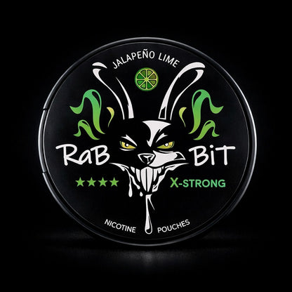 Rabbit Jalapeno Lime X-Strong Nicotine Pouches Dose mit Kaninchen Logo auf schwarzem Hintergrund.